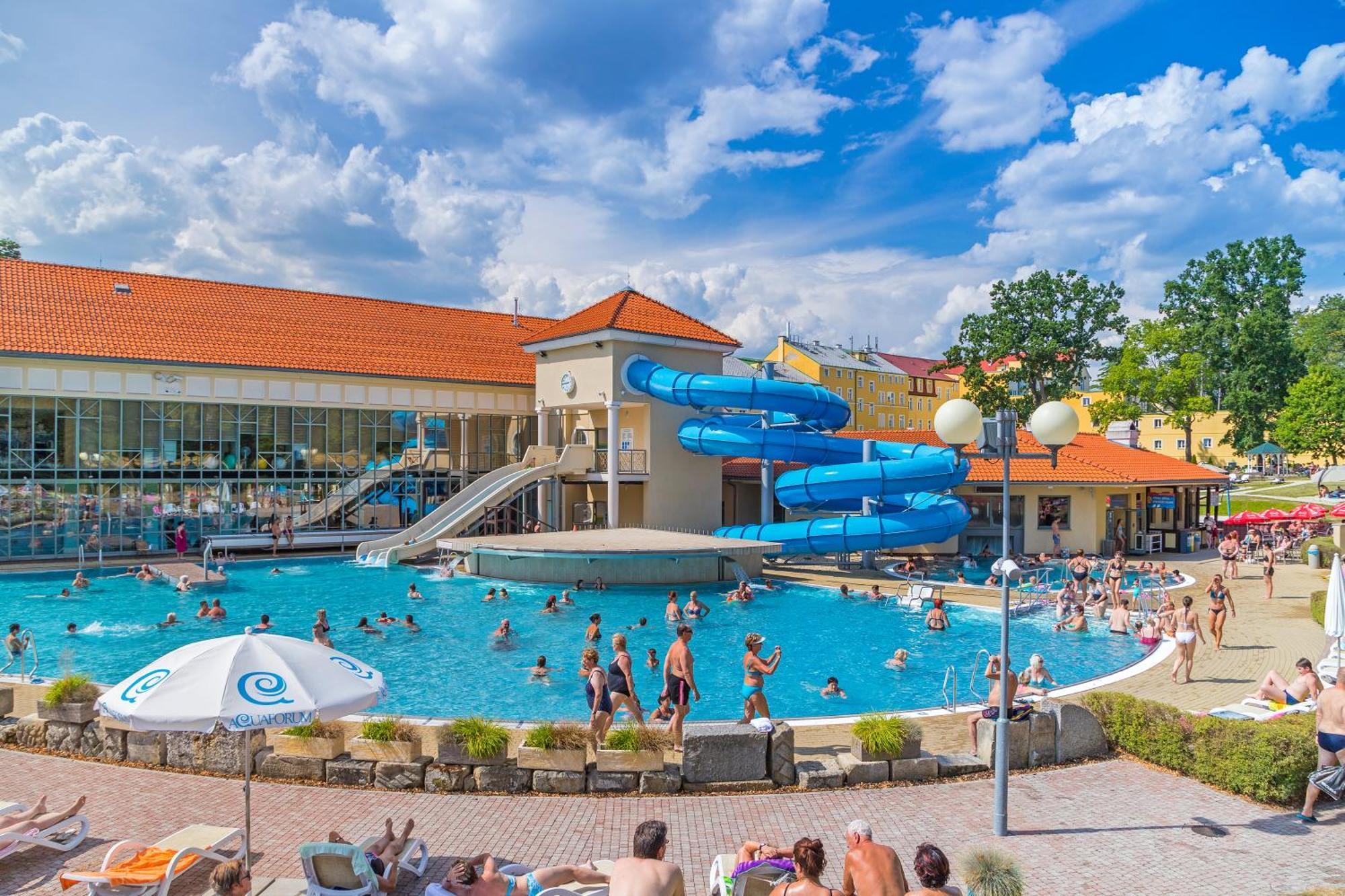 Hotel Three Lilies Inkl Aquaforum Františkovy Lázně Exteriér fotografie