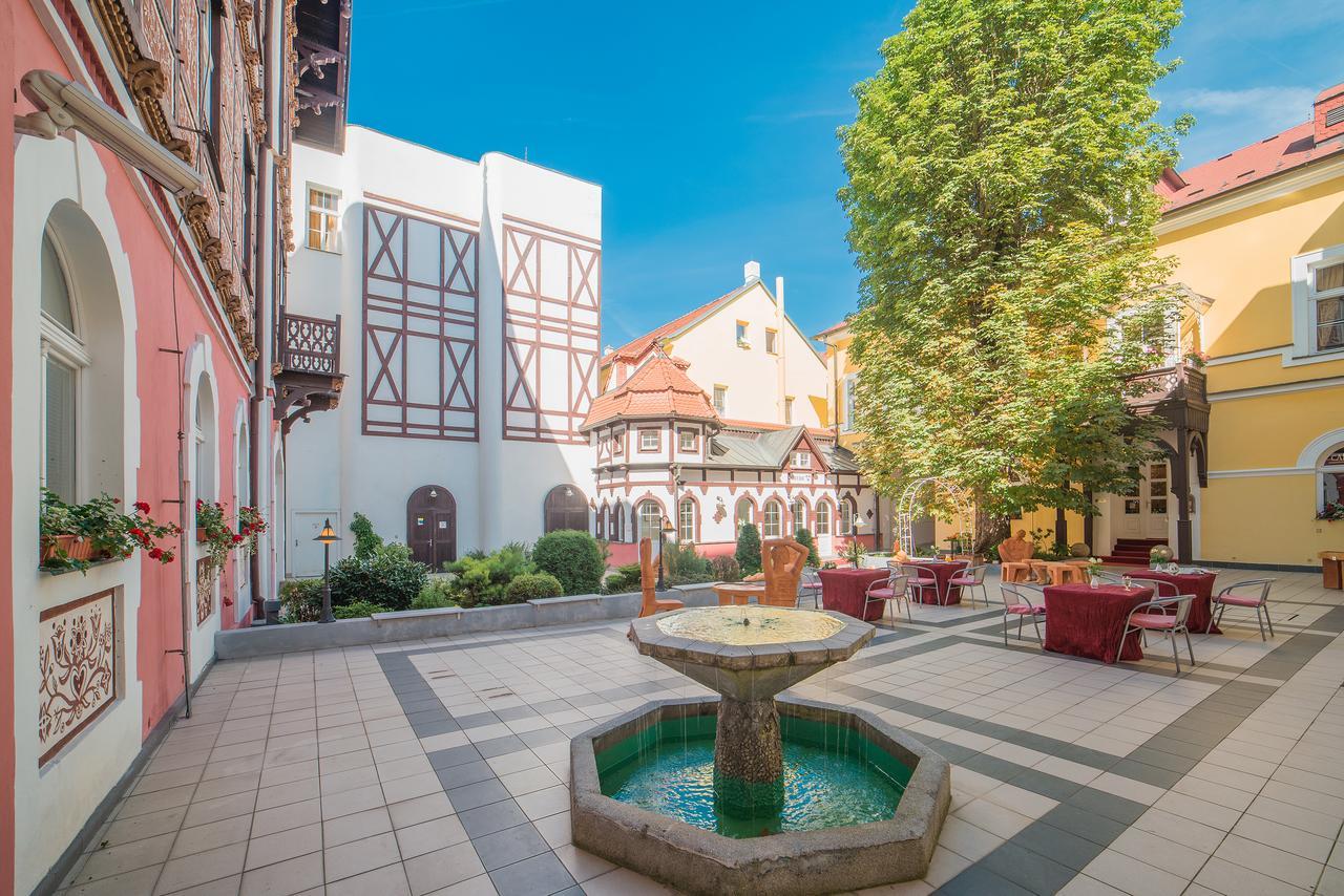 Hotel Three Lilies Inkl Aquaforum Františkovy Lázně Exteriér fotografie
