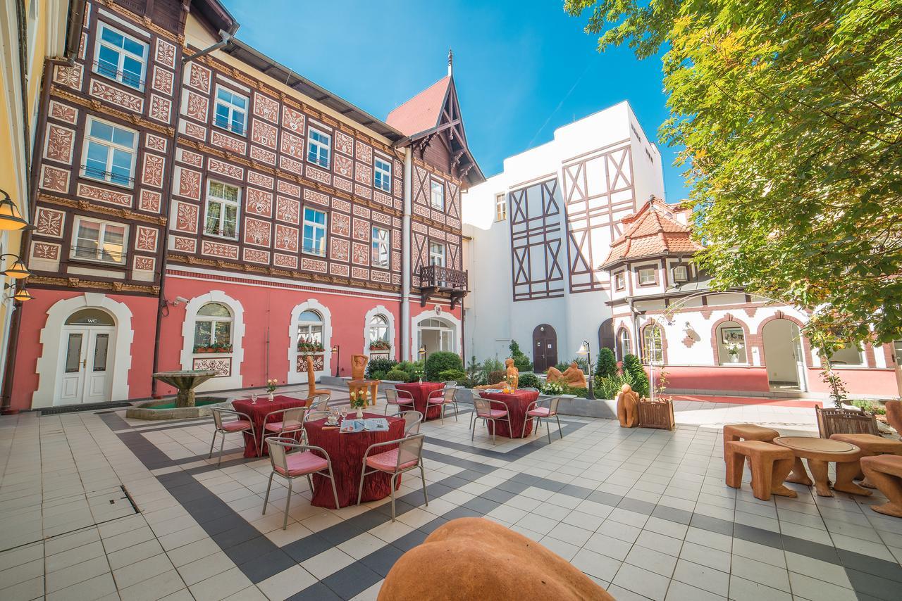 Hotel Three Lilies Inkl Aquaforum Františkovy Lázně Exteriér fotografie